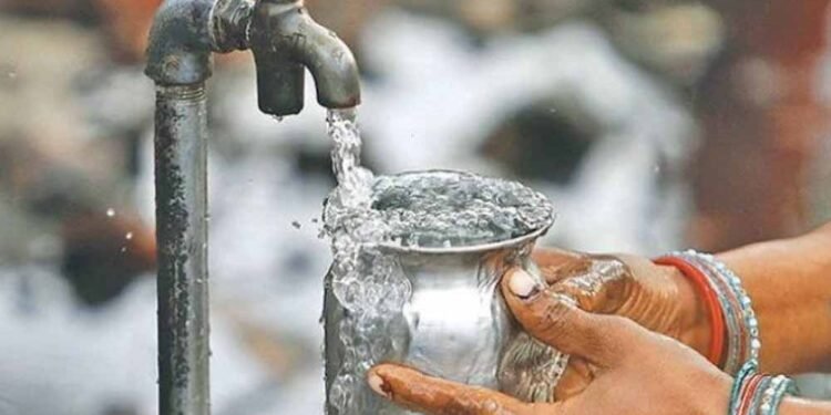 पानी बचाने की बड़ी पहल! सार्वजनिक नलों का होगा सर्वे, समीक्षा बैठक में बना प्लान