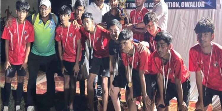 राष्ट्रीय फुटबॉल प्रतियोगिता से खेलमय हुआ बस्तर, 35 राज्यों की टीमें पहुंचीं