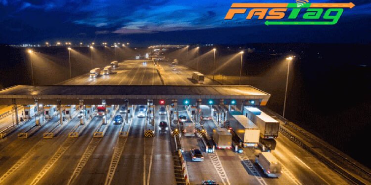 NHAI ने FASTag यूजर्स की चालाकी पकड़ी, ब्लैकलिस्ट और दोगुना टोल लगाने की चेतावनी