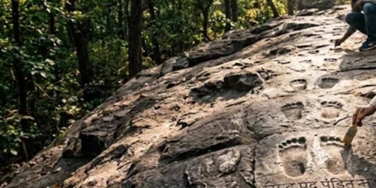 मध्यप्रदेश के जंगलों में 1000 साल पुराने पदचिन्ह, पुरातत्व विभाग की जांच जारी