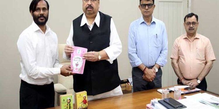स्टार्टअप्स को वैश्विक पहचान दिलाने के लिए प्रदेश सरकार प्रतिबद्ध : मंत्री श्काश्यप