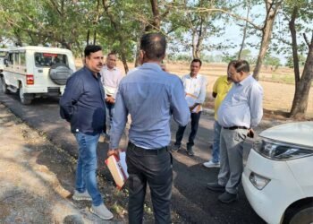 लोक निर्माण विभाग के सचिव ने निर्माणाधीन कुरुद-सिर्री मार्ग और सिर्री-चटौद सड़क का किया निरीक्षण