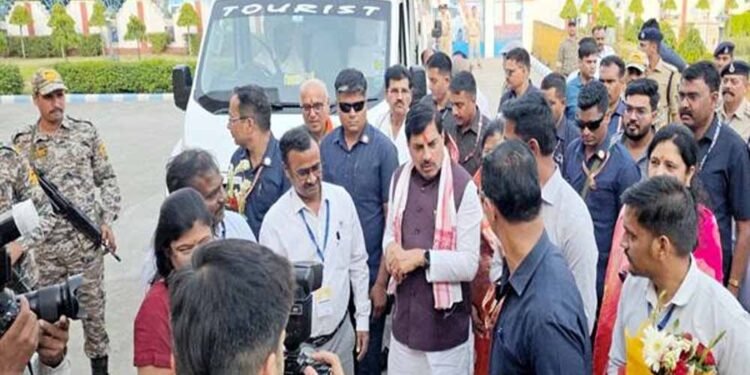 सादगी और मितव्ययिता का संदेश, जनसेवा का अटल संकल्प