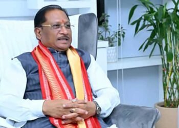 मुख्यमंत्री  विष्णुदेव साय से केंद्रीय कोयला एवं खान राज्य मंत्री  सतीश चंद्र दुबे ने की सौजन्य मुलाकात