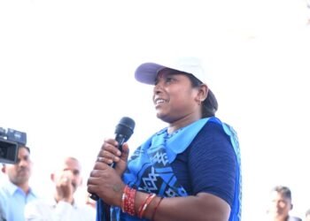 सरोधी की चौपाल में उभरी बदलाव की प्रेरक कहानी, स्वच्छता दीदी मनीषा मरकाम की आर्थिक स्थिति हुई सशक्त