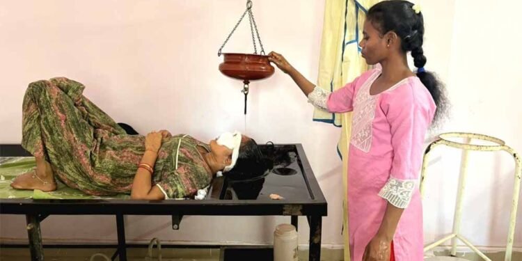 5 साल पुराने माइग्रेन से मुक्त हुईं सीमा