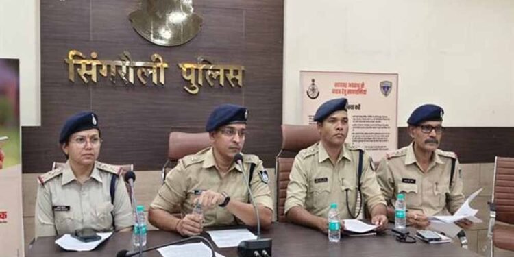 सिंगरौली पुलिस ने 02 वर्षीय अपहृत बालिका को 36 घंटे में झारखंड से सकुशल किया दस्तयाब