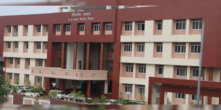 वर्षा पूर्व सड़क, पुल एवं भवनों के संधारण का कार्य करें पूर्ण : प्रबंधक संचालक यादव