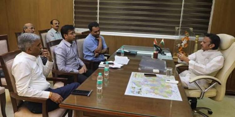 समय-सीमा में गुणवत्तापूर्ण करें कार्य, सतत मॉनिटरिंग करें: उप मुख्यमंत्री  शुक्ल
