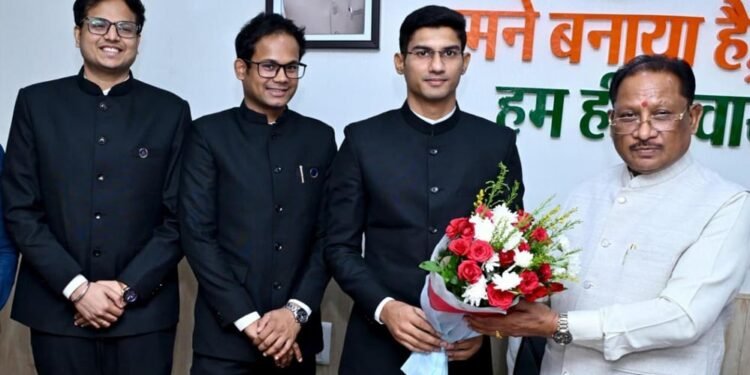 जनसेवा ही प्रशासनिक सेवा का सर्वोच्च उद्देश्य : मुख्यमंत्री विष्णु देव साय