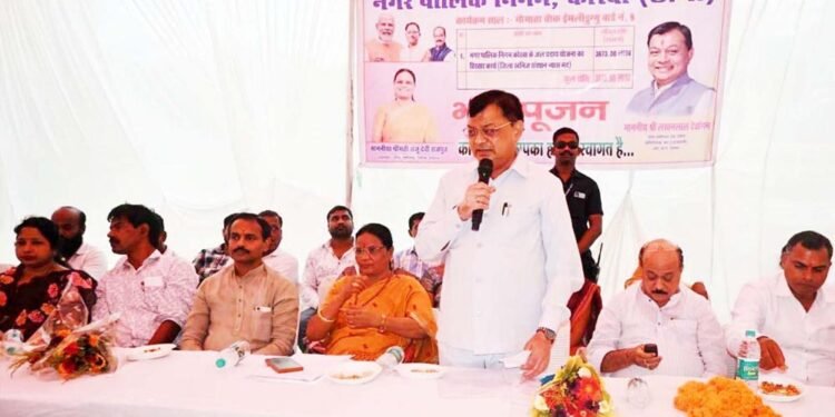 उद्योग मंत्री देवांगन ने पौने 37 करोड़ रूपए के जलप्रदाय योजना विस्तार कार्य का किया भूमिपूजन