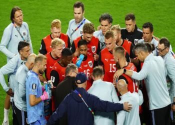 हाइड्रेशन ब्रेक या खेल में रुकावट? FIFA वर्ल्ड कप 2026 के नए नियम पर छिड़ी बहस, फीका पड़ रहा रोमांच!