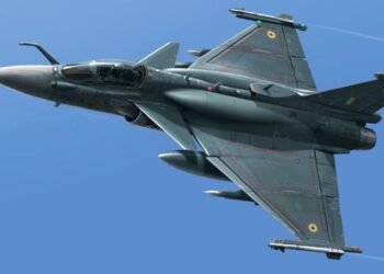 तेजस MK2 की ताकत से दुनिया हैरान! THAAD-आयरन डोम को दे सकता है चुनौती, राफेल जैसी रफ्तार का दावा