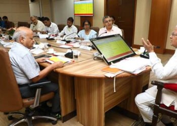 गुणवत्ता की निगरानी के मानक मापदंड किए जाए निर्धारित : राज्यपाल पटेल