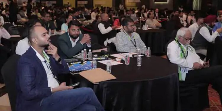 इंदौर बना EV और ग्रीन एनर्जी का नया हब, कॉन्क्लेव में जुटे देशभर के निवेशक और स्टार्टअप