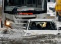 Mumbai Rain: भारी बारिश से मुंबई बेहाल, ट्रैफिक ठप, अंधेरी सबवे बंद और कई इलाकों में जलभराव