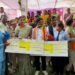 बस्तर की बेटियों ने पेश की सफलता की मिसाल, तेंदूपत्ता संग्राहक परिवारों की रुद्राणी और डालेश्वरी ने बढ़ाई अंचल की शान