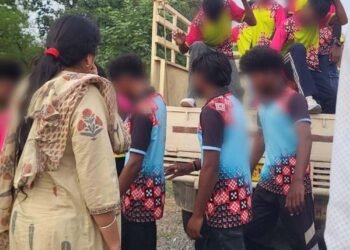 राज्य बाल अधिकार संरक्षण आयोग की कार्रवाई, पिकअप वाहन चालक पर जांच के आदेश