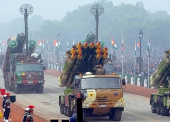 भारत ने बढ़ाई परमाणु ताकत! 190 तक पहुंचा न्यूक्लियर हथियारों का जखीरा, पाकिस्तान को लेकर भी बड़ा खुलासा