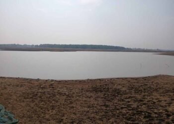 CG के बांध में बड़ा हादसा: 9 लोगों से भरी नाव पलटी, 3 ग्रामीण लापता, रेस्क्यू जारी