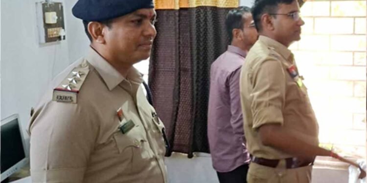 कोचिंग सेंटरों में पुलिस की दबिश, फायर सेफ्टी और सुरक्षा मानकों की हुई सघन जांच