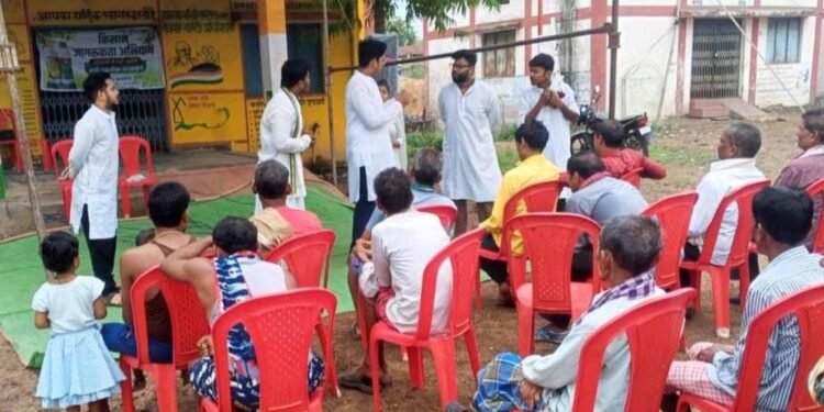 नैनो डीएपी और नैनो यूरिया को लेकर जागरूकता अभियान जारी, नुक्कड़ नाटक से किसानों को बताए फायदे