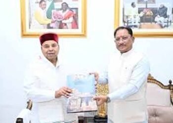 CM विष्णुदेव साय से मिले कर्नाटक के राज्यपाल थावरचंद गहलोत, समसामयिक मुद्दों पर हुई चर्चा
