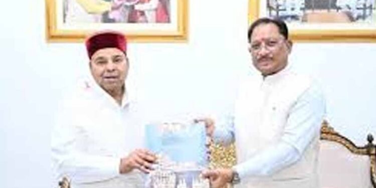CM विष्णुदेव साय से मिले कर्नाटक के राज्यपाल थावरचंद गहलोत, समसामयिक मुद्दों पर हुई चर्चा