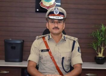 IPS बद्रीनारायण मीणा बने बस्तर रेंज के नए IG, पुलिस महकमे में बड़ा प्रशासनिक फेरबदल