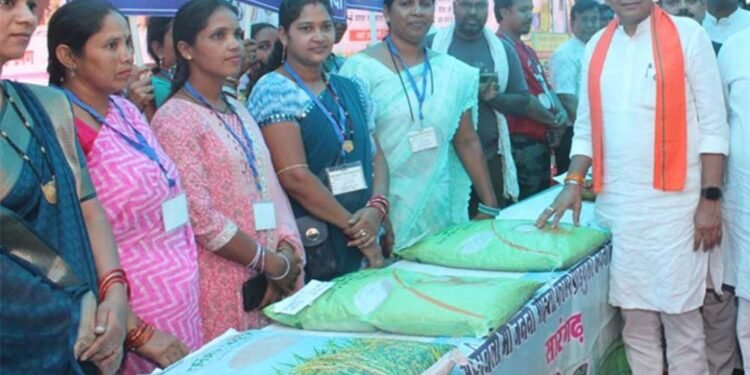 जैविक खेती अपनाकर बचाएं अपनी सेहत और जमीन-राजस्व मंत्री टंक राम वर्मा