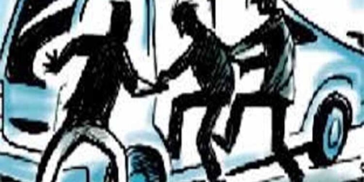 जबलपुर में युवक का अपहरण कर मांगी फिरौती, बहन का वीडियो बनाने से रोकने पर की बेरहमी से मारपीट