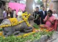 राष्ट्रपति  मुर्मु ने ओंकारेश्वर तीर्थ और ज्योतिर्लिंग ममलेश्वर के दर्शन कर किया अभिषेक