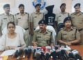 जीआरपी जबलपुर ने त्वरित कार्रवाई कर ट्रेन में चोरी गए आभूषण एवं सामान को मात्र दो घंटे में किया बरामद