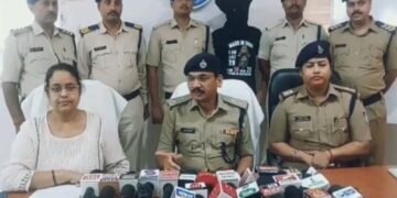 जीआरपी जबलपुर ने त्वरित कार्रवाई कर ट्रेन में चोरी गए आभूषण एवं सामान को मात्र दो घंटे में किया बरामद