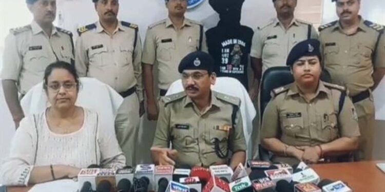 जीआरपी जबलपुर ने त्वरित कार्रवाई कर ट्रेन में चोरी गए आभूषण एवं सामान को मात्र दो घंटे में किया बरामद