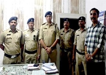 नरसिंहपुर पुलिस ने ऑनलाइन ट्रेडिंग के नाम पर ठगी करने वाले दो आरोपियों को किया गिरफ्तार