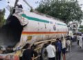 खरगोन में टैंकर में भीषण ब्लास्ट: वेल्डिंग के दौरान हुआ विस्फोट, 500 मीटर दूर तक उड़े परखच्चे