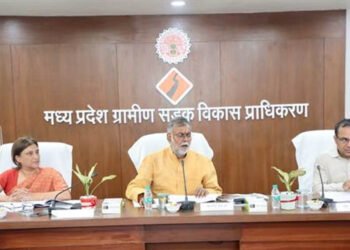 स्वच्छ भारत मिशन के प्रभावी क्रियान्वयन के लिए दीर्घकालिक कार्य योजना करें तैयार: मंत्री पटेल