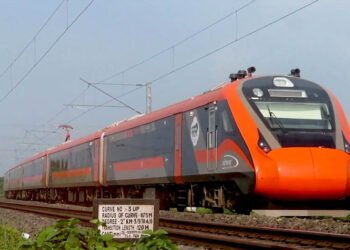 भोपाल-लखनऊ के बीच दौड़ेगी 20 कोच वाली वंदे भारत एक्सप्रेस, जल्द जारी होगा शेड्यूल