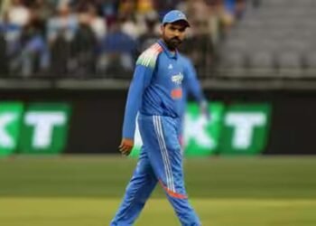 रोहित शर्मा का वनडे करियर खत्म? आंकड़े दे रहे हैं अलग कहानी