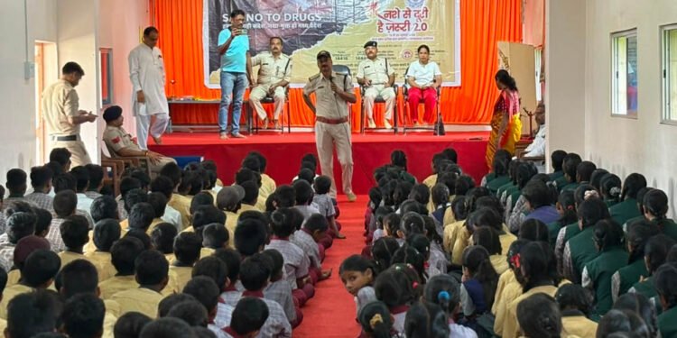 पाली में पुलिस और खेल विभाग का संयुक्त नशा मुक्ति अभियान,300 विद्यार्थियों ने ली नशा न करने की शपथ