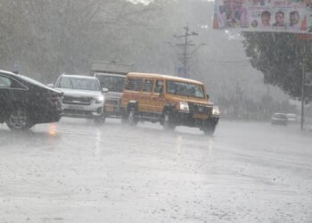 MP Weather: मध्य प्रदेश में एक्टिव हुआ मॉनसून, झमाझम बारिश; इन जिलों के लिए रेड अलर्ट जारी