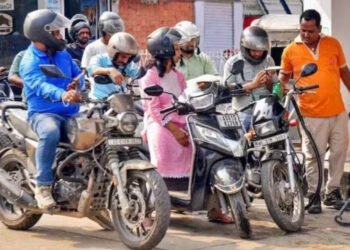 Rules Change From Today: पेट्रोल, LPG, आधार से बैंकिंग तक… आज से बदल गए 10 बड़े नियम