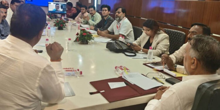रायपुर : 11 हजार दिव्यांगजनों को स्वरोजगार के लिए मिलेगा ऋण, कौशल प्रशिक्षण भी होगा अनिवार्य: लोकेश कवाडि़या
