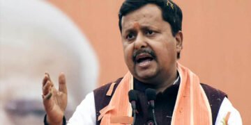 मोदी कैबिनेट फेरबदल की चर्चा तेज: क्या इन दिग्गज नेताओं को मिलेगी बड़ी जिम्मेदारी? BJP की नई टीम भी तैयार