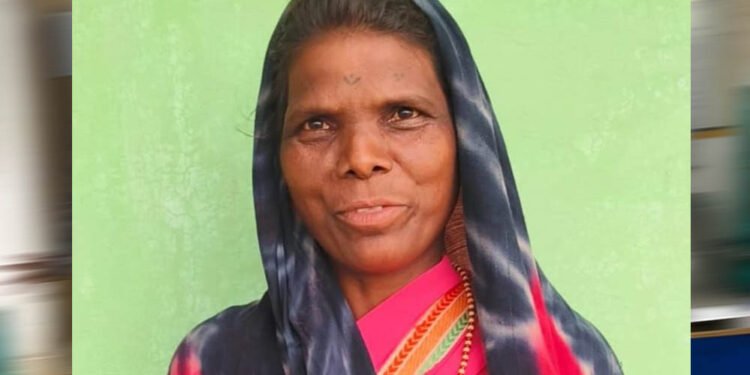 कच्चे घर से पक्के आशियाने तक : पीएम जनमन आवास योजना ने सरिता बैगा के जीवन में भरी खुशियों की नई रोशनी