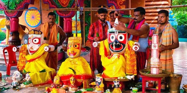 श्रीगोंचा महापर्व में उमड़ा आस्था का सैलाब, जगदलपुर बना सामाजिक एकता का प्रतीक