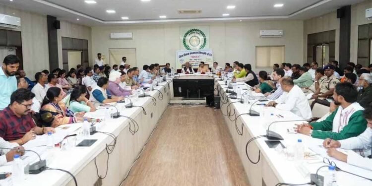 सांसद बृजमोहन अग्रवाल की बैठक में शिक्षा-स्वास्थ्य समेत कई विकास योजनाओं को मिली मंजूरी