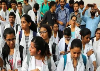 CG में डॉक्टरों को बड़ी राहत के संकेत! UG बॉन्ड खत्म, PG में एक साल बॉन्ड पर बनी सहमति