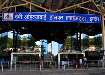 इंदौर एयरपोर्ट पर उतरेंगी बोइंग फ्लाइट्स! 143 एकड़ जमीन की जरूरत, ताई की चिट्ठी से प्रशासन में हलचल